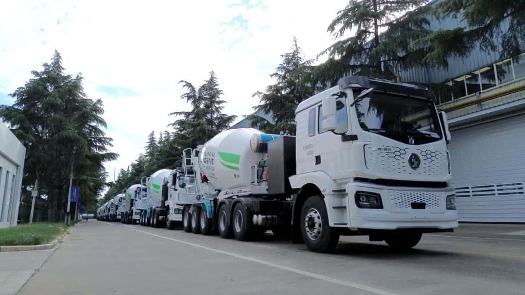 “多拉快跑”利器！中集車(chē)輛20臺(tái)EV·DTB半掛攪拌車(chē)挺進(jìn)大灣區(qū)