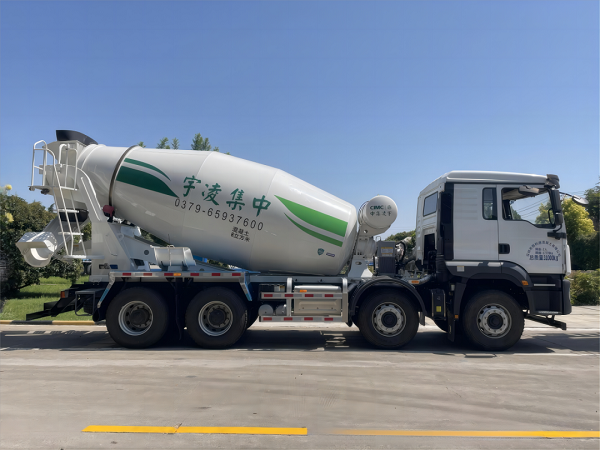 【發(fā)車新聞】陜汽&凌宇攪拌車跨越萬(wàn)里，南下交付