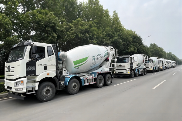 【重卡新聞】11月重卡銷7.3萬(wàn)輛！意料之中的“拐點(diǎn)”出現(xiàn)！