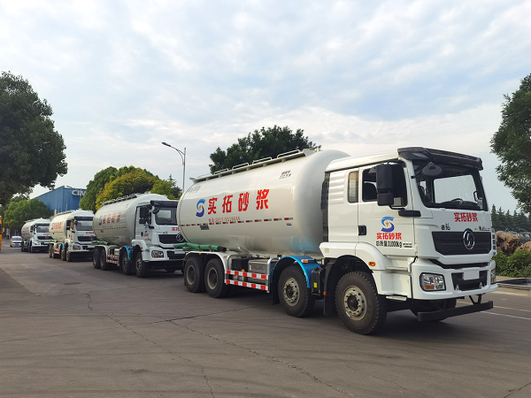 一分信任，十分責任，中集凌宇粉罐車交付六年老客戶！