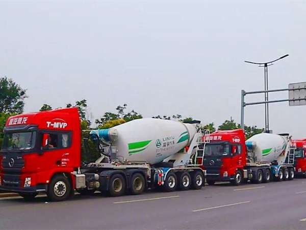 天氣炎熱，交付火熱，中集凌宇半掛攪拌車實力圈粉，“熱度”不減！